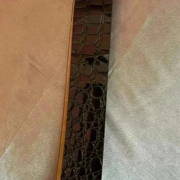 Guess Black Embossed  Belt - Picture 12 of 14